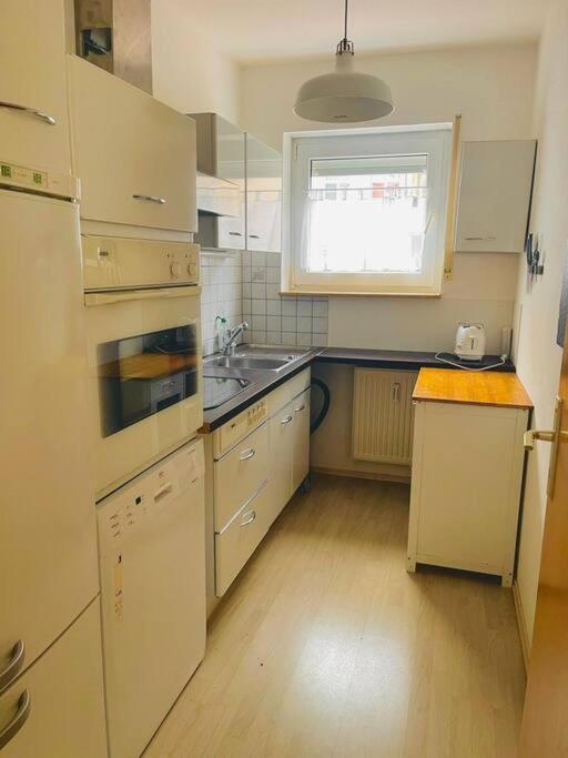 Sonniges Apartment In Ruhiger Und Zentraler Lage Pforzheim Eksteriør bilde